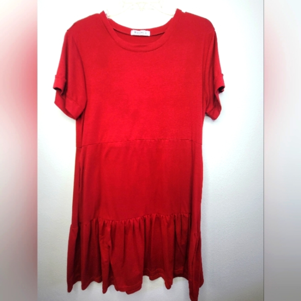 Berryou Red Tiered Ruffled Dress Large Relaxed Fit NWOT L